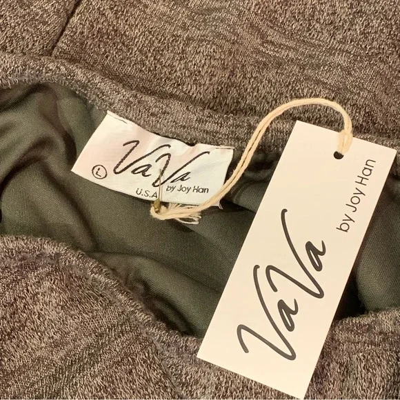 VAVA by Joy Han KYLE Cold Shoulder Blouse GRAY Large NEW With Tags - Picture 5 of 8